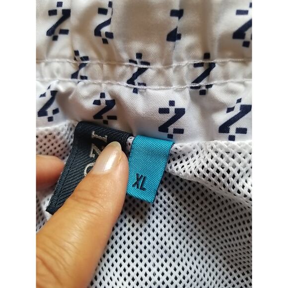 IZOD Men’s Swim Trunks With Pockets Colors Blue Swimsuit Size XL - Picture 6 of 12